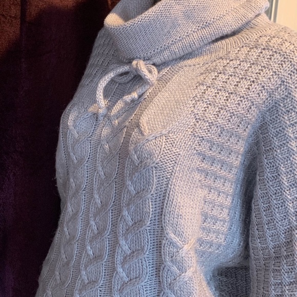 Ruby Moon Sweater - Picture 5 of 7